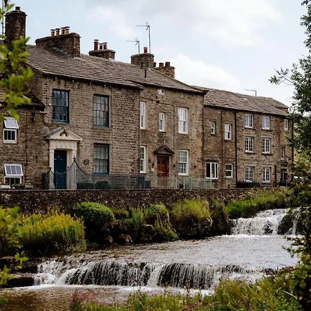 Constable Burton